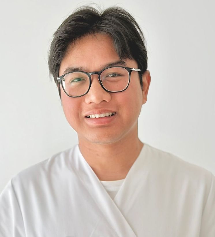 Dr. Ekawat Phooduangkwa